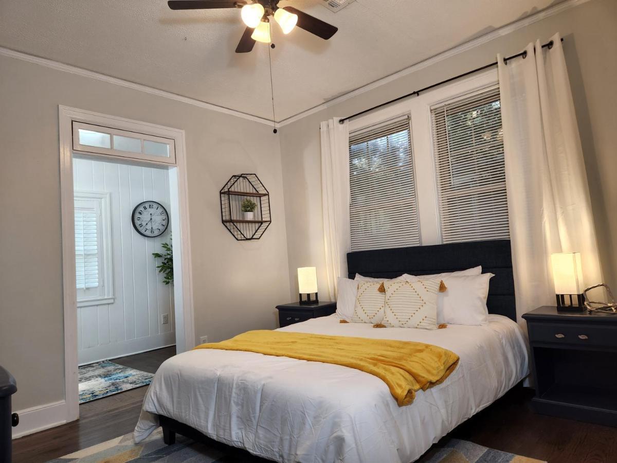 Spacious Centrally Located 3 Bed 2 Bath - Sleeps 8 Montgomery Extérieur photo