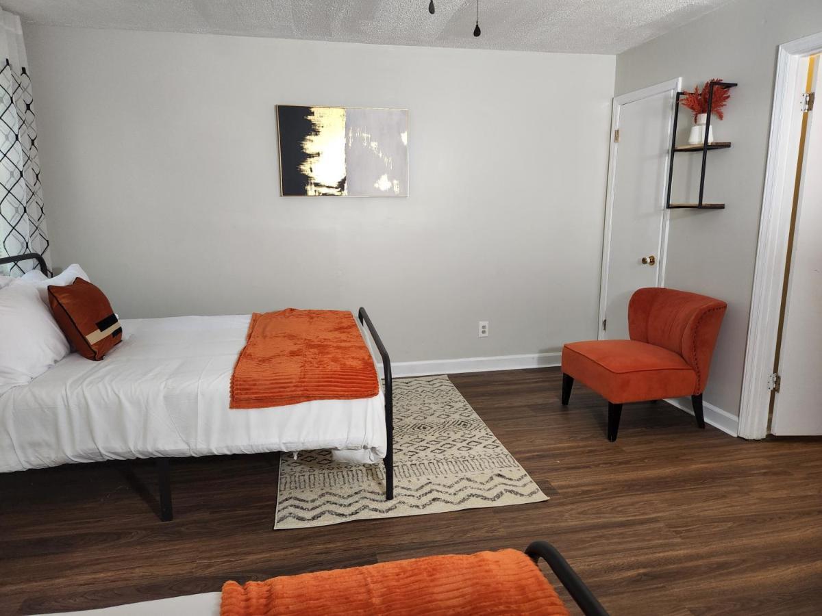 Spacious Centrally Located 3 Bed 2 Bath - Sleeps 8 Montgomery Extérieur photo