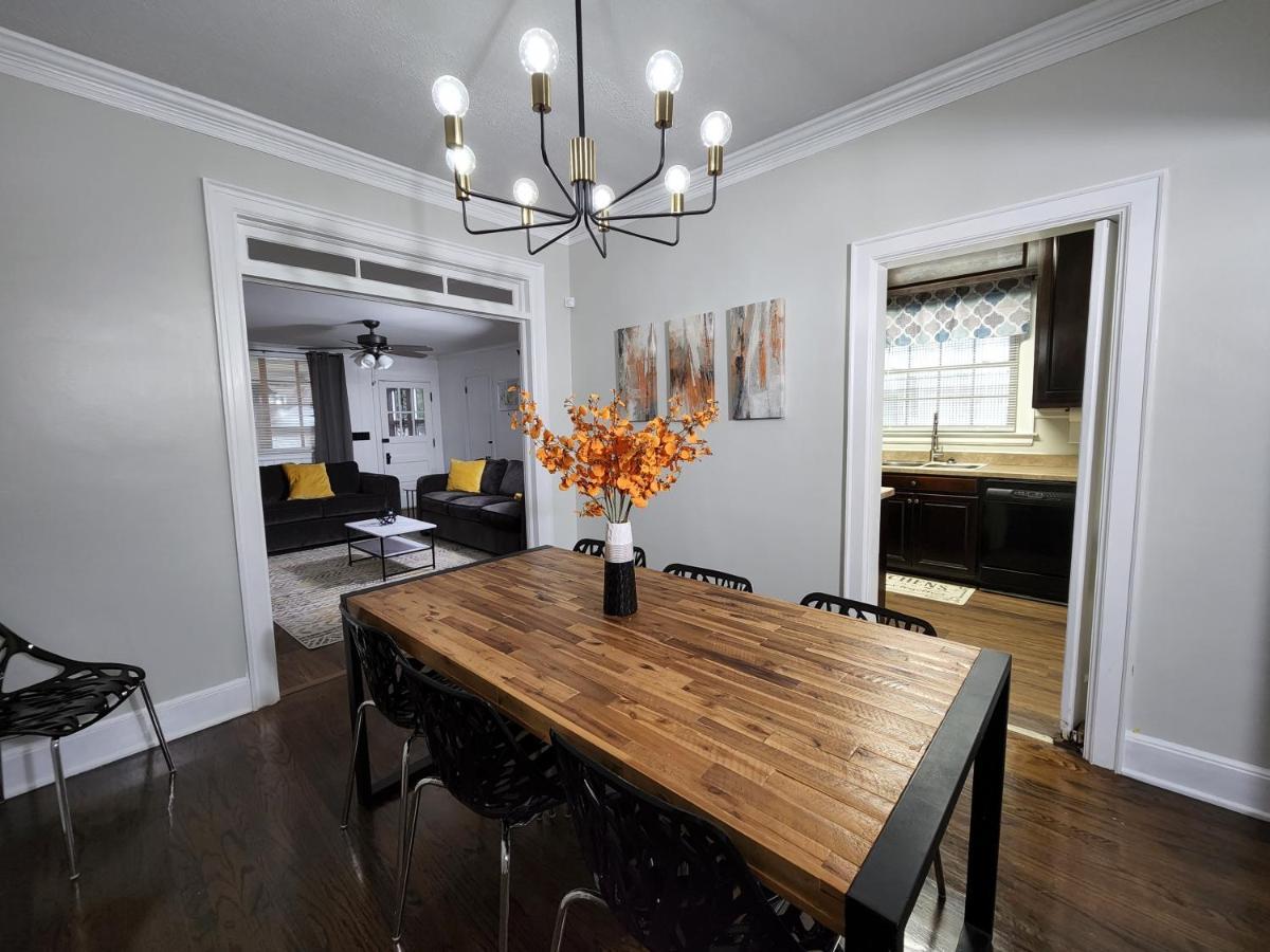 Spacious Centrally Located 3 Bed 2 Bath - Sleeps 8 Montgomery Extérieur photo