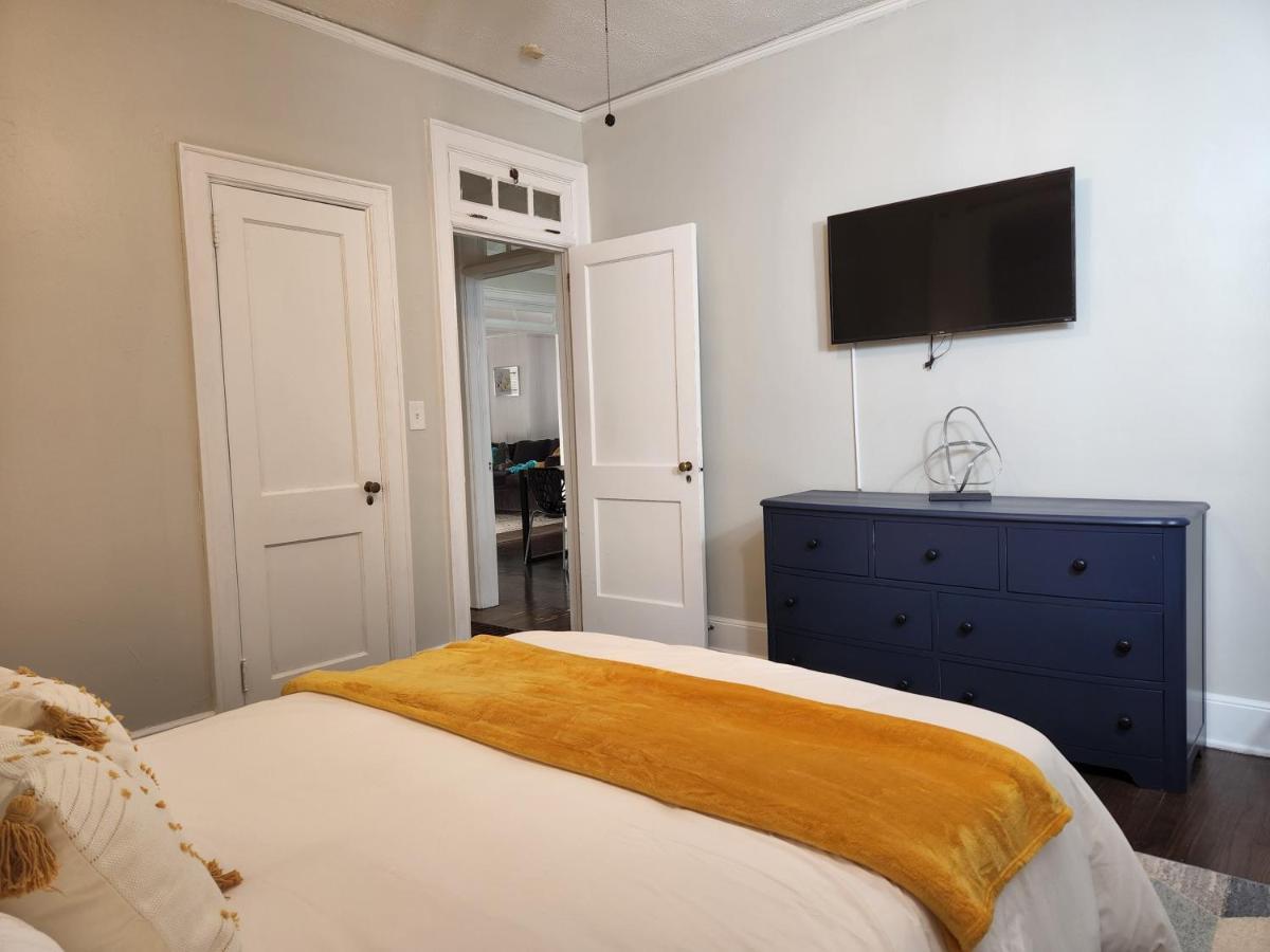 Spacious Centrally Located 3 Bed 2 Bath - Sleeps 8 Montgomery Extérieur photo