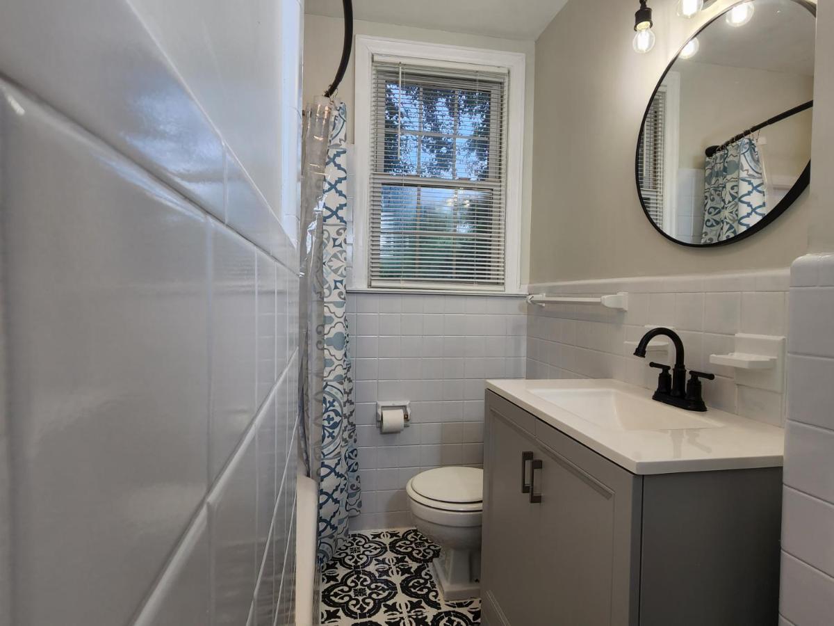 Spacious Centrally Located 3 Bed 2 Bath - Sleeps 8 Montgomery Extérieur photo