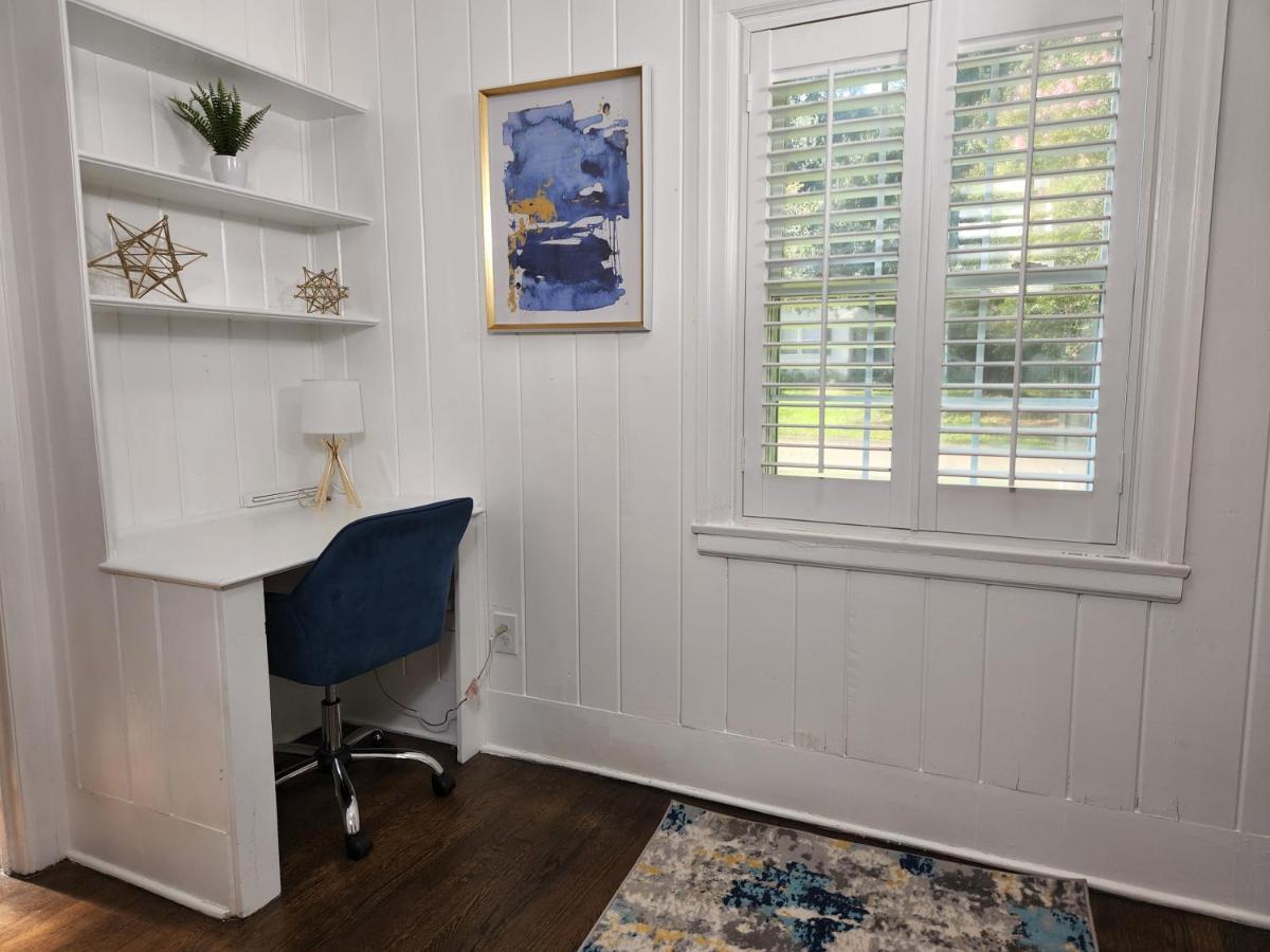 Spacious Centrally Located 3 Bed 2 Bath - Sleeps 8 Montgomery Extérieur photo